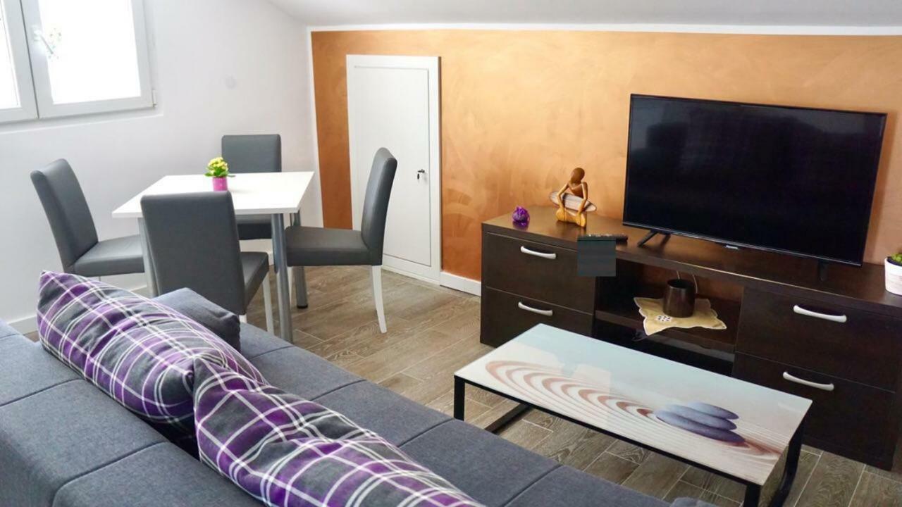 Apartman Zora Trogir Zewnętrze zdjęcie