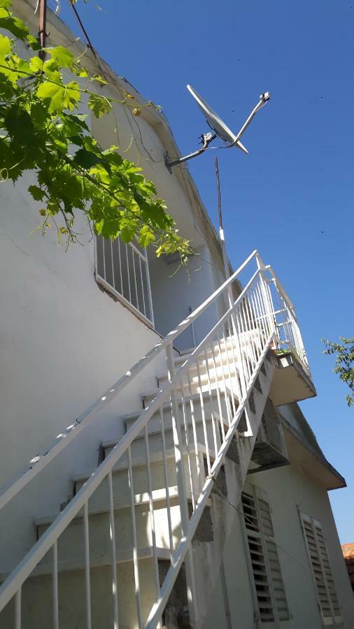 Apartman Zora Trogir Zewnętrze zdjęcie