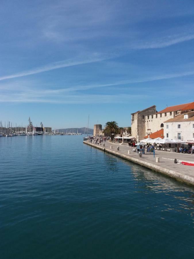 Apartman Zora Trogir Zewnętrze zdjęcie