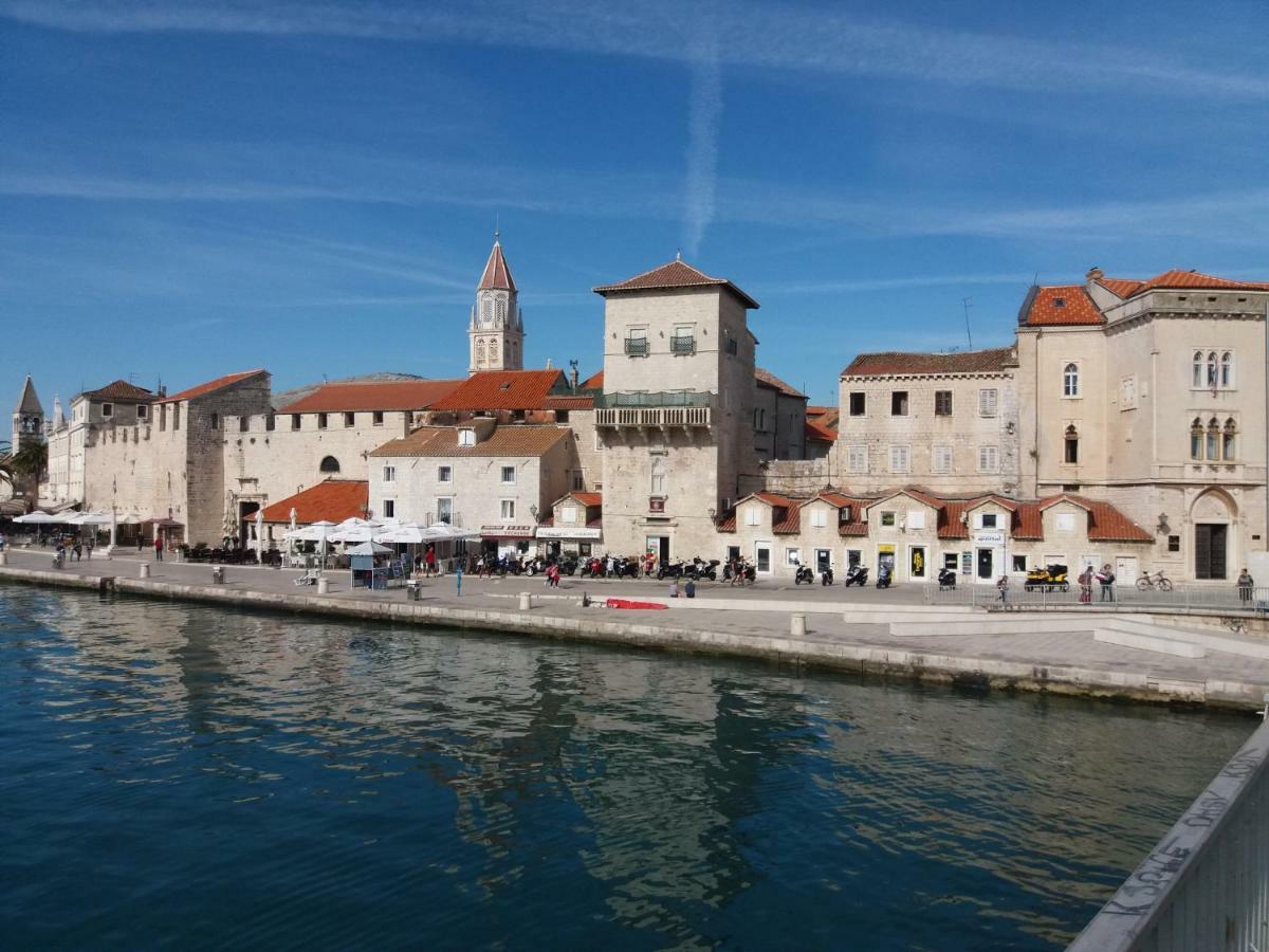 Apartman Zora Trogir Zewnętrze zdjęcie